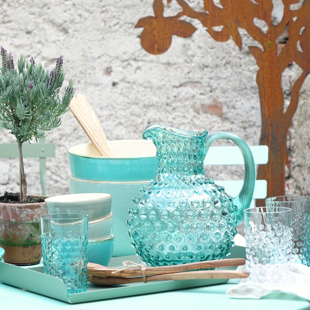 Hobnail Krüge und Gläser