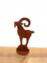 Rostiger Steinbock auf Platte 