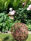 Edelrost Barock-Kugel und Gartenstecker